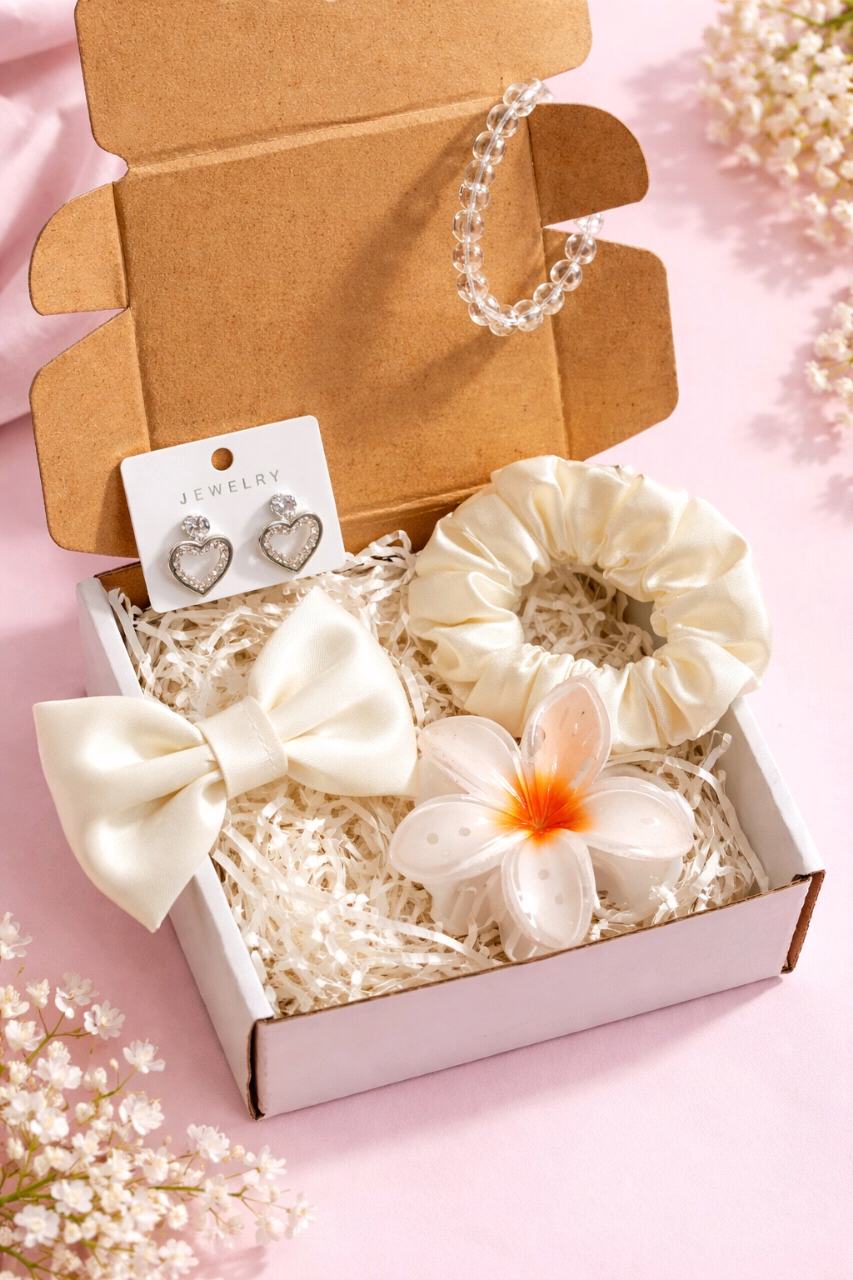 Elegant Pearl & Bloom Gift Hamper