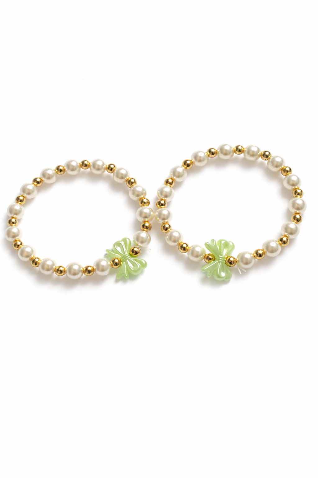 Emerald Bow Pearl Bracelet