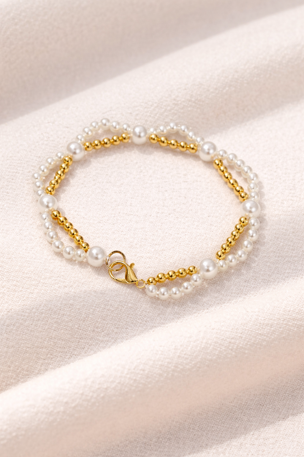 Gold Pearl Elegance Bracelet ✨”
