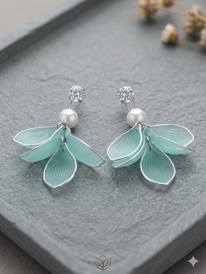 Mint Pearl Petal Earrings